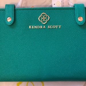 The Jet Set—Kendra Scott